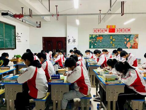 江西科技中等专业学校加强校企合作,推动学生高质量就业