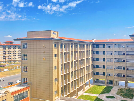 赣州市自立技工学校:塑造未来的技术殿堂