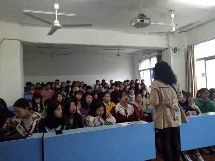 南昌市卫生学校2019年顶岗实习学生首次返校实习例会召开