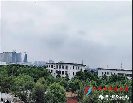 江西工商技工学校